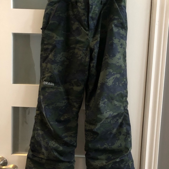 Beautiful Orage brand ski jacket and pants. - Picture 3 of 7